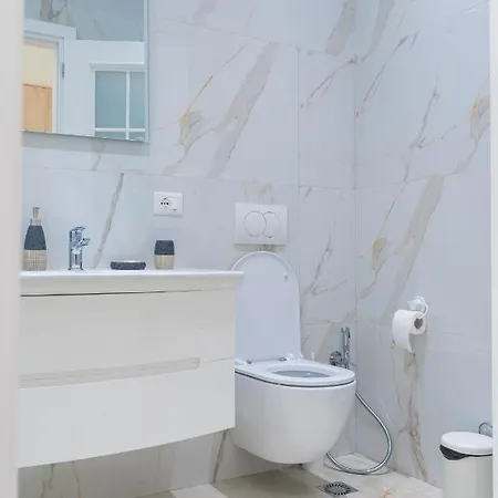 Apartamento Cane Emerald Tirana