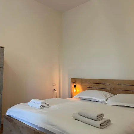 Cane Emerald Appartement Tirana