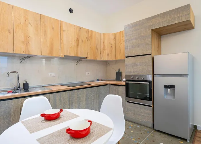 Cane Emerald Apartamento Tirana