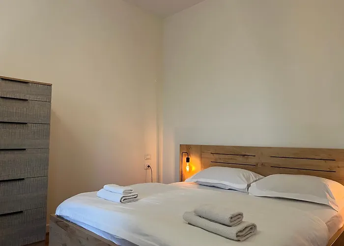 Cane Emerald Apartamento Tirana